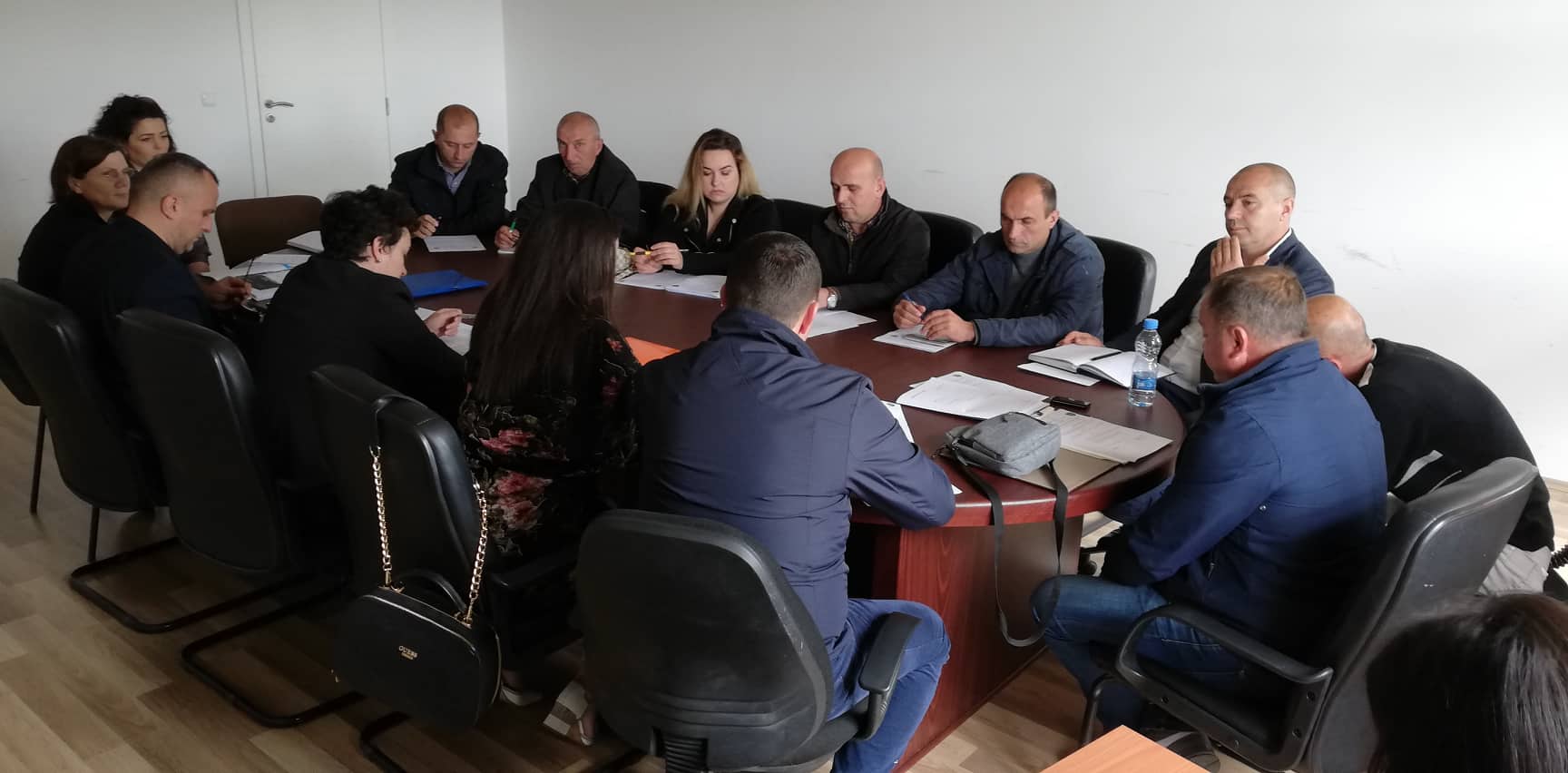 Mbahet  Mbledhja  e pestë  e  rregullt  e Komitetit për  Politik dhe Financa