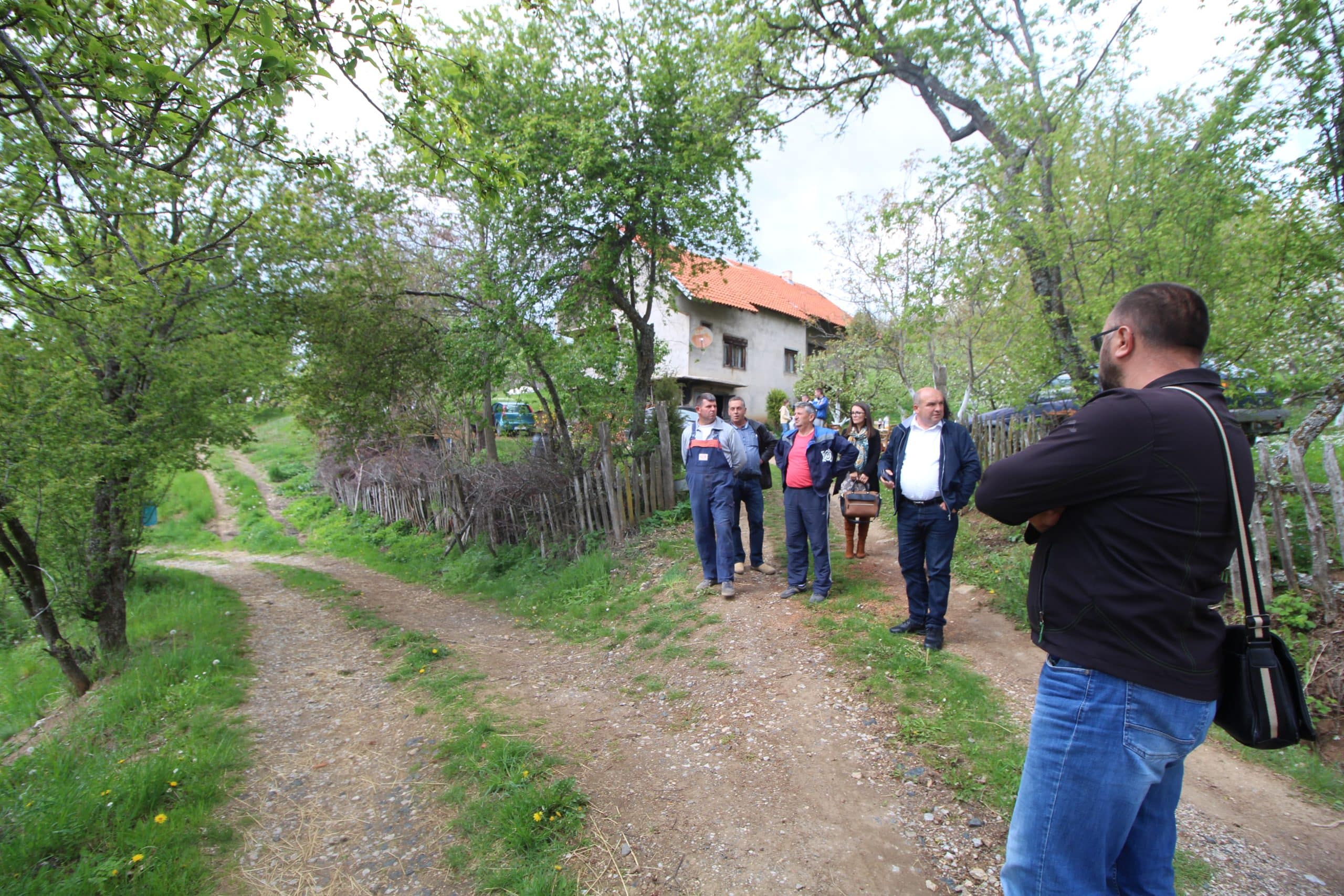 Vizita  e  Kryetarit  fshatit Zebinc komuna  e Novobërdës 